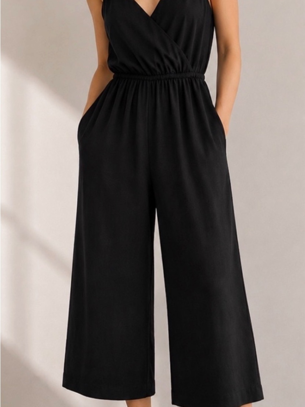 Aritzia Wilfred Black Sleeveless Jumpsuit L